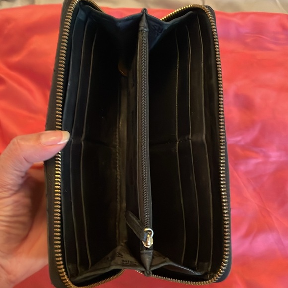 Wallet - Picture 3 of 4